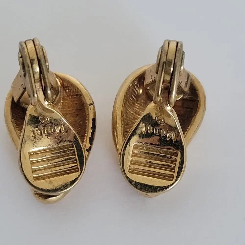 Vintage‎ Monet Knot Teardrop Gold Tone Clip on Earrings Round Glam Lot Of 2